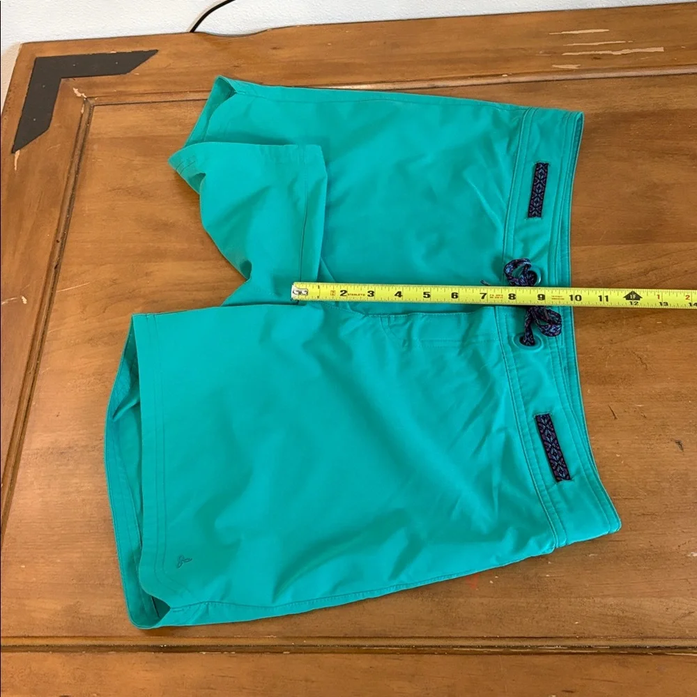 vibrant turquoise